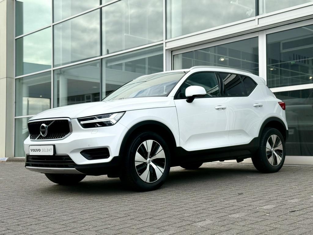 Volvo XC40 t2 129pk aut8 momentum pro| adap.cruise| camera| standkachel| st