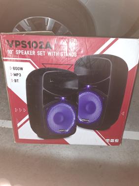 Actieve speakerset met blauwe led verlichting 600 watt.
