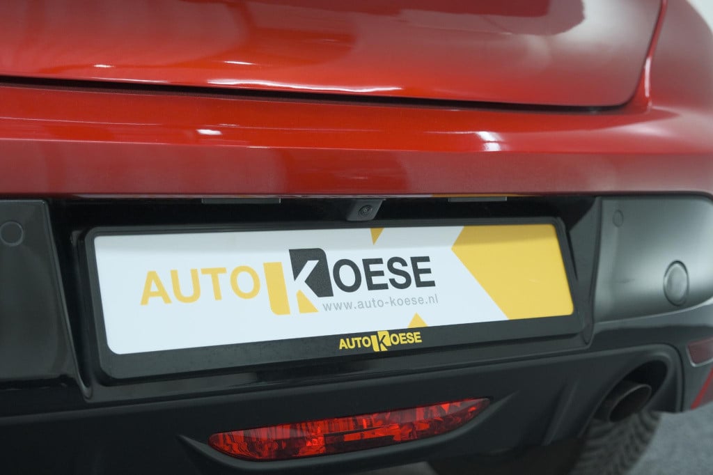 Peugeot 208 puretech 100 eat8 allure pack | camera | navigatie | apple carp