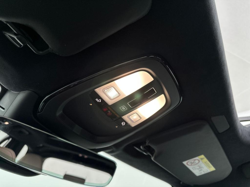Volvo XC90 ultra bright recharge plug-in hybrid awd