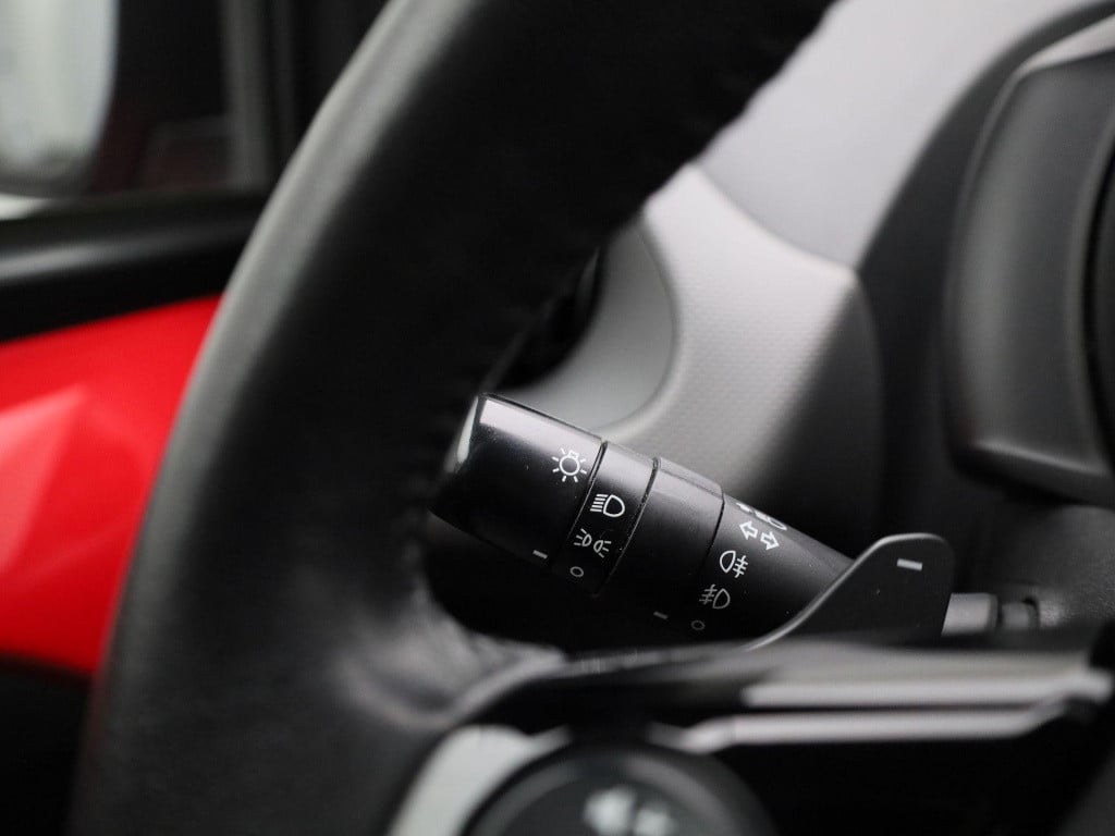 Peugeot 108 1.0 e-vti active | automaat | airco | elektrische ramen | mistl