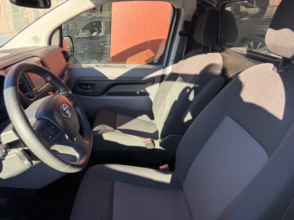 Toyota Proace worker 2.0 d-4d professional | trekhaak | sidebars | nav | 2.