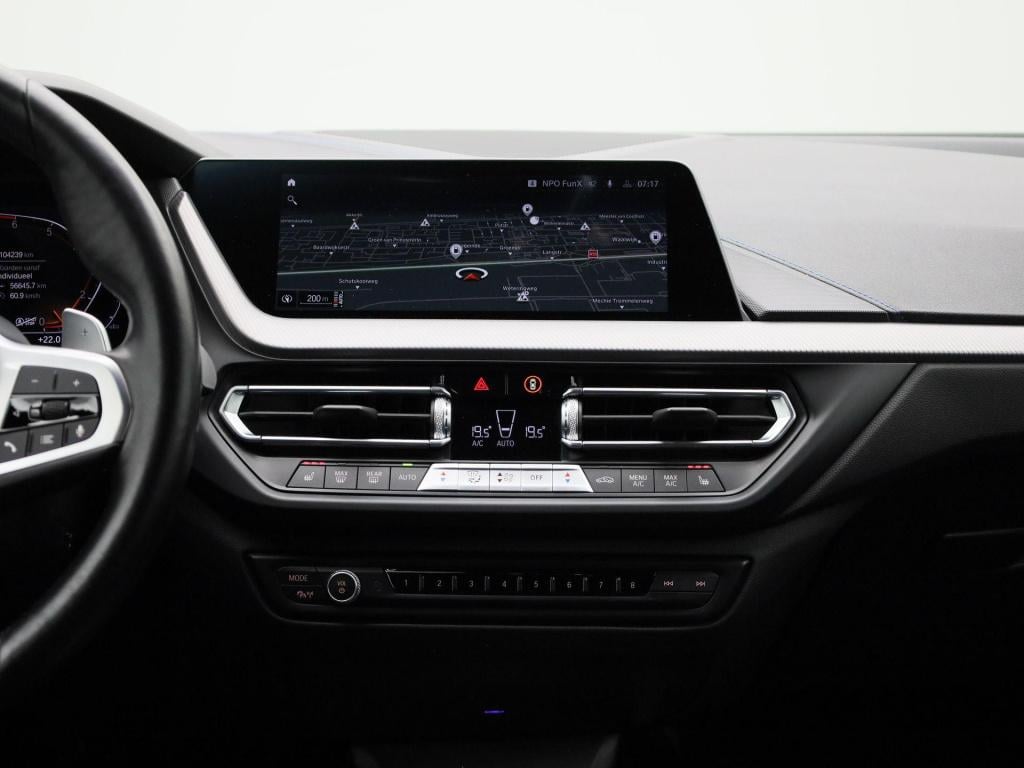 BMW 1 Serie 120i business edition | m-sport | automaat | navigatie | stoel/