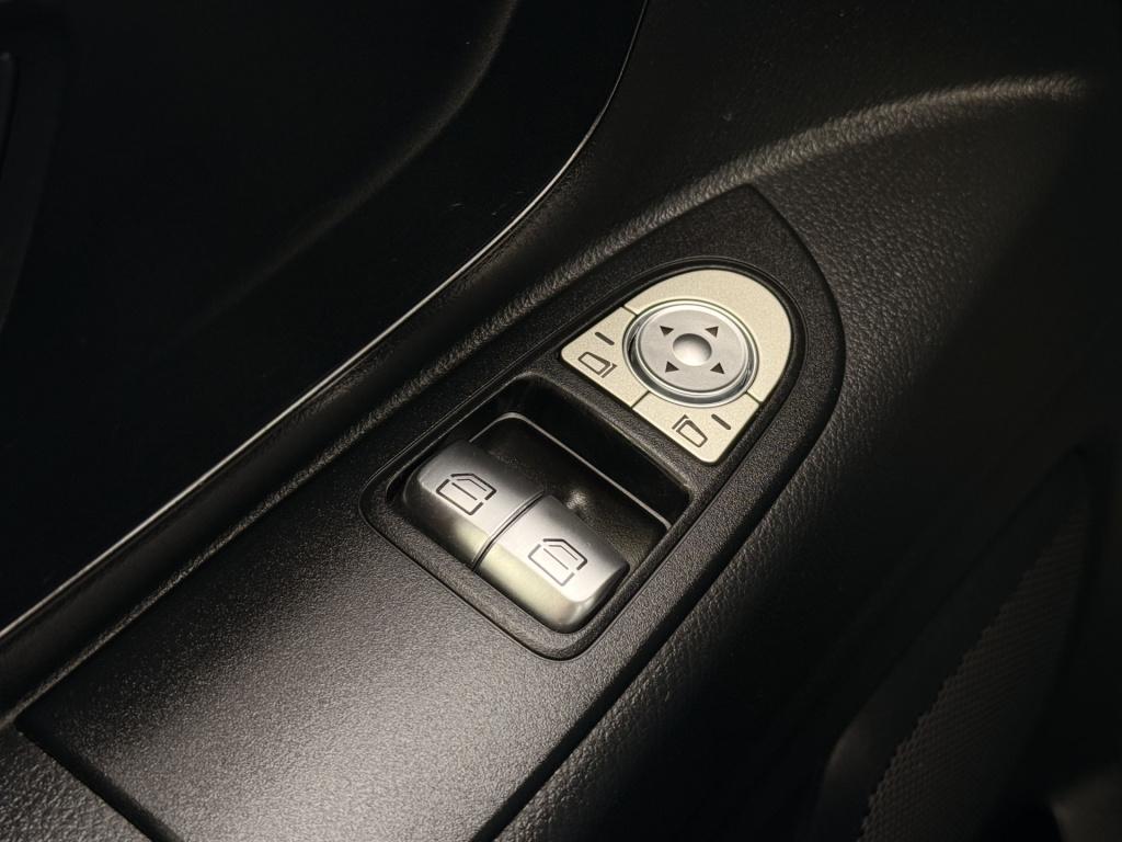 Mercedes-Benz Vito 114 cdi automaat | acherruitrijcamera | trekhaak | bluet