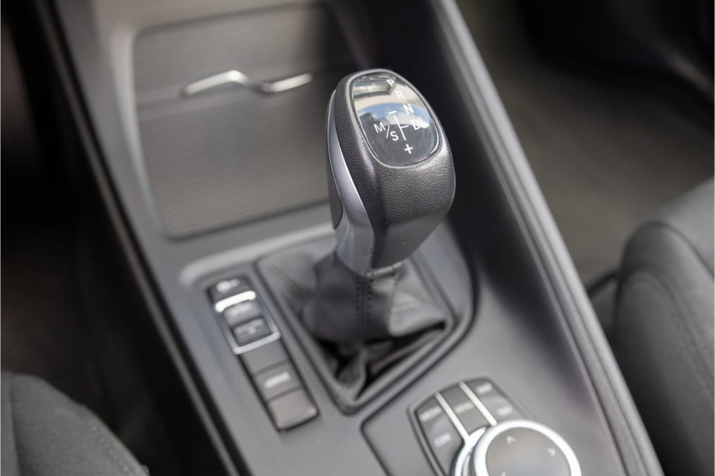 BMW X1 xdrive25e ✅trekhaak✅nav✅cc