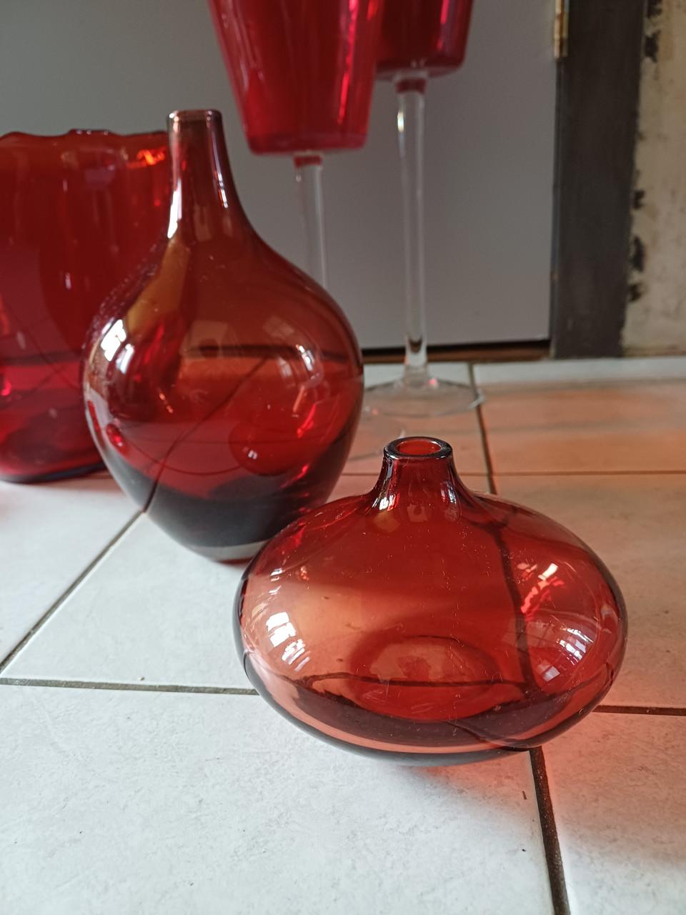 Rood glas decoratie.