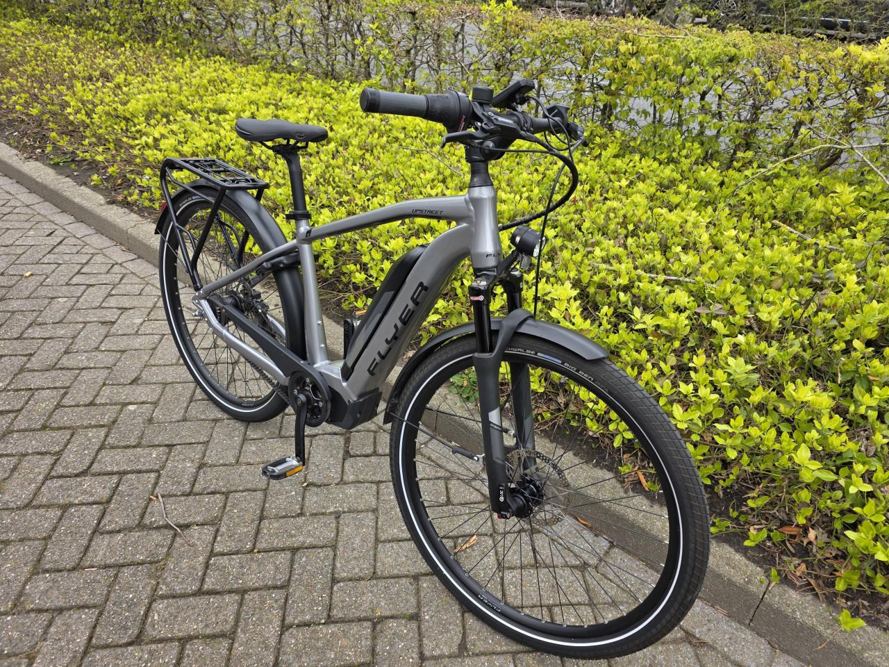 Schitterende Flyer elektrische heren fiets met middenmotor