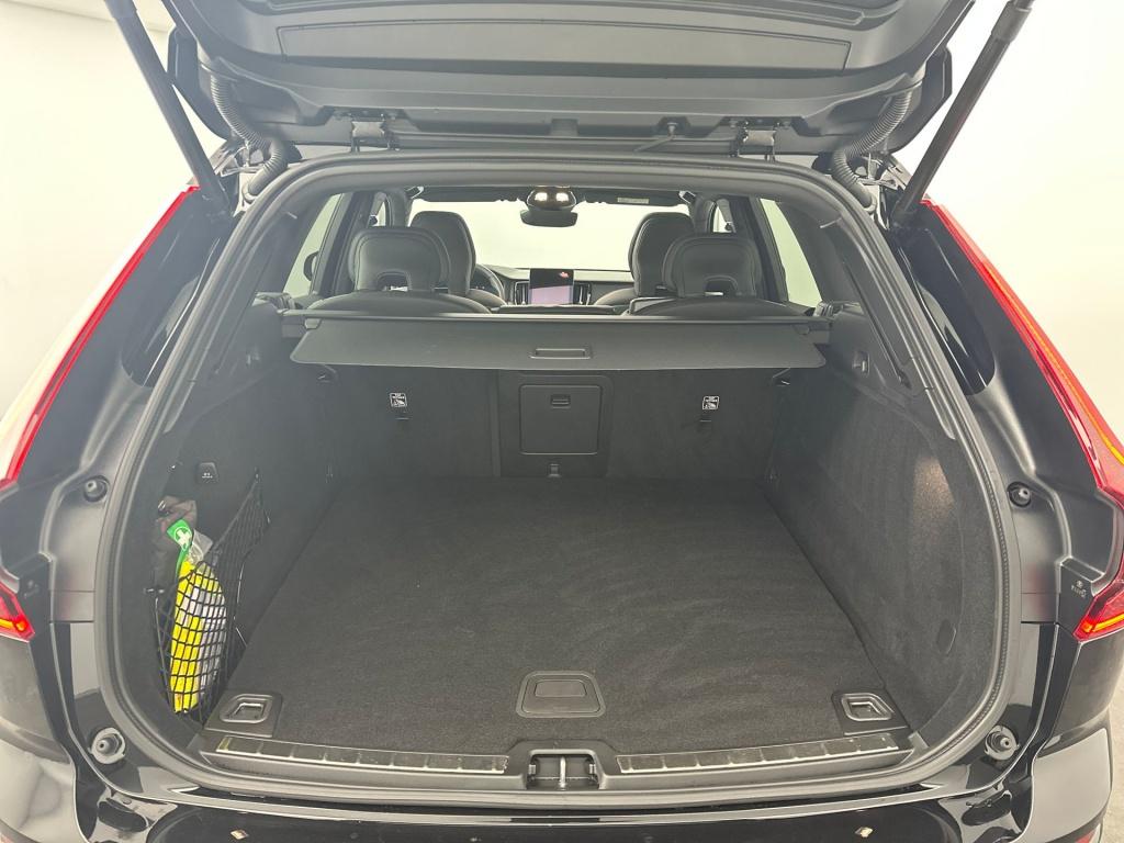 Volvo XC60 t8 455pk ultra black edition| pano| 360camera| hud| harman&kardo