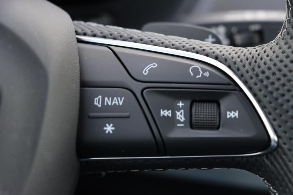 Audi Q2 35 tfsi s edition 150pk s tronic | full options