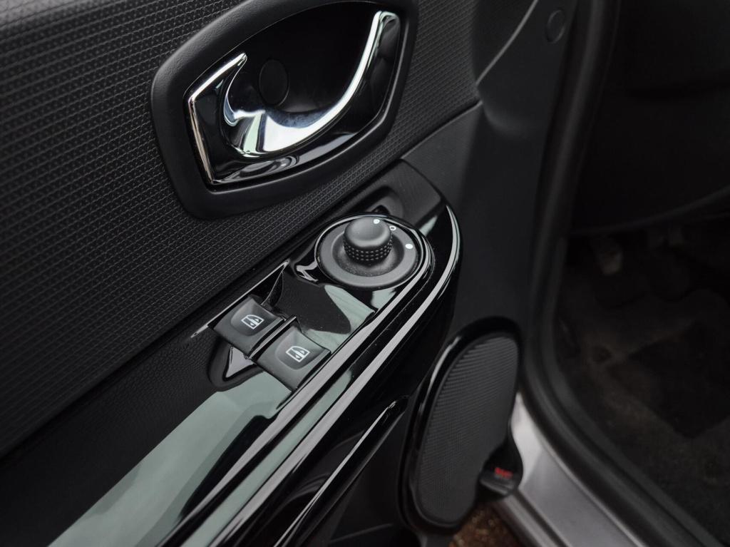 Renault Clio 0.9 tce dynamique / keyless / parkeersensoren