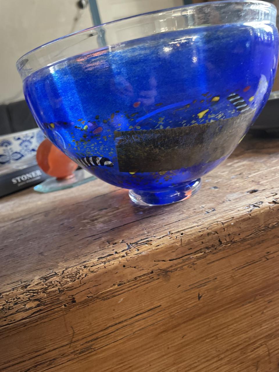 Schitterende Kosta Boda schaal.