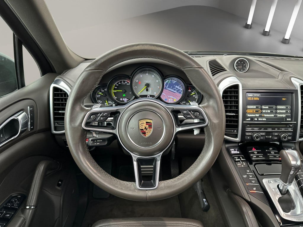 Porsche Cayenne 3.0 s e-hybrid panorama bose luchtvering trekhaak