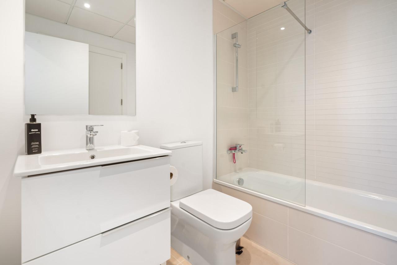 Stijlvol nieuwbouw appartement, wandelafstand van strand, Costa del Sol