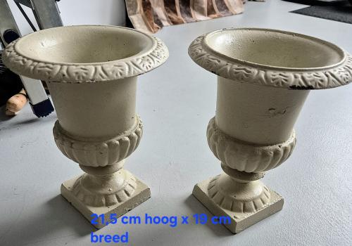 Tuinvaas gietijzer 2x