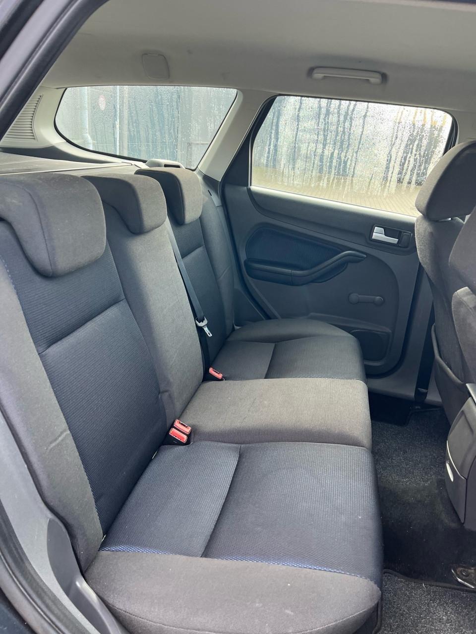 Ford Focus Wagon 1.8-16V Luxe wagen