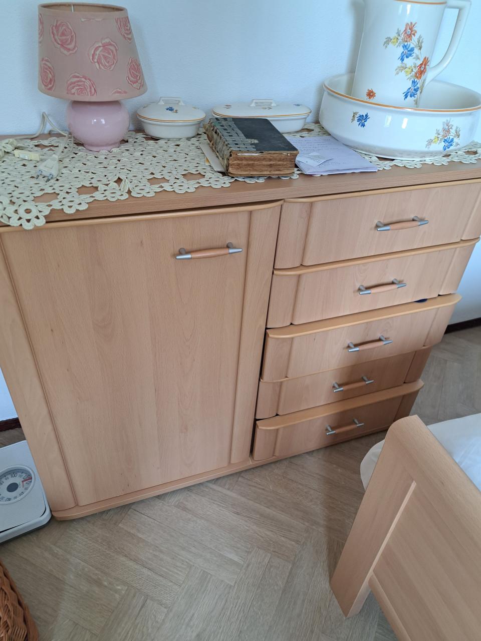 Bed 1m40 x 2.0m