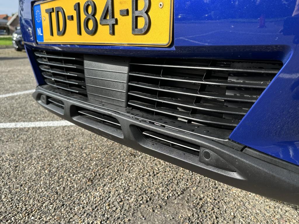 Peugeot 3008 1.2 puretech 130pk s&s blue lease executive