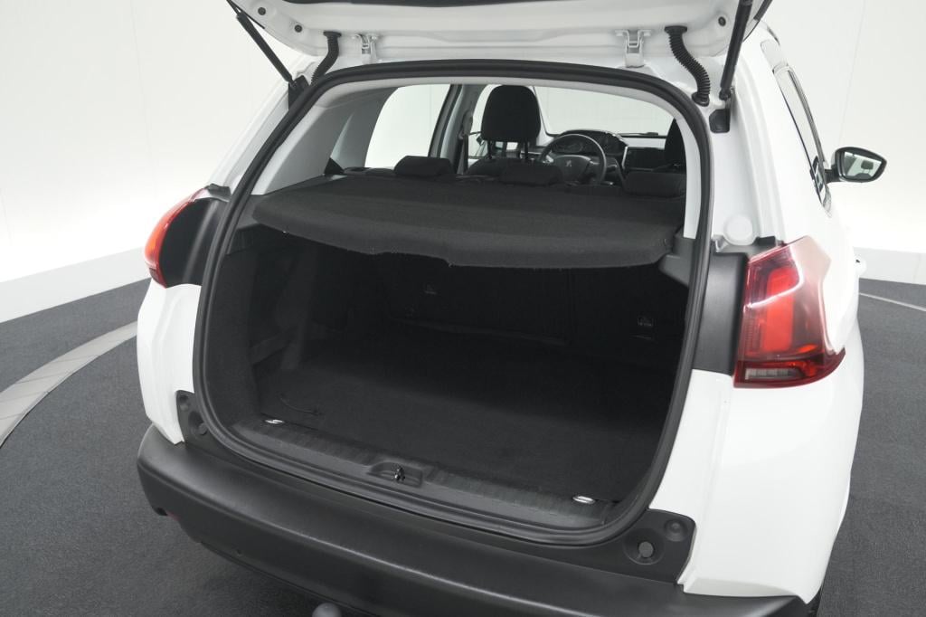 Peugeot 2008 puretech 110 blue lion | trekhaak | apple carplay | navigatie 