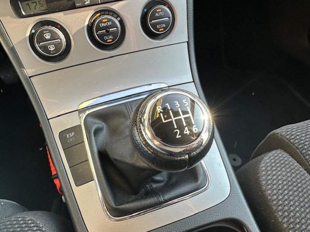 Volkswagen Passat 2.0 fsi comfortline airco navi 6-bak