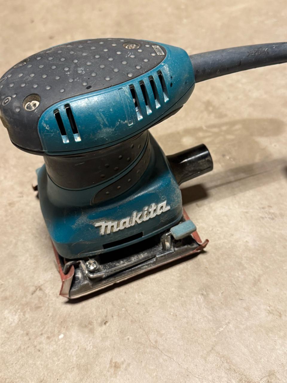 Makita vlakschuurmachine BO4556