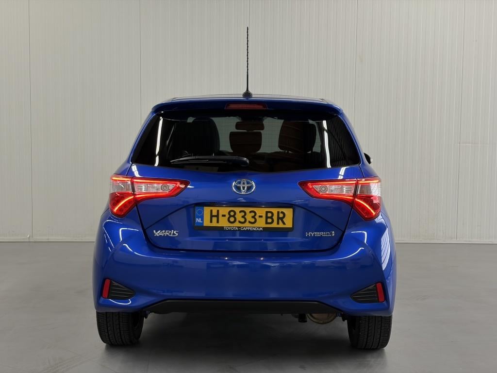 Toyota Yaris 1.5 hybrid executive