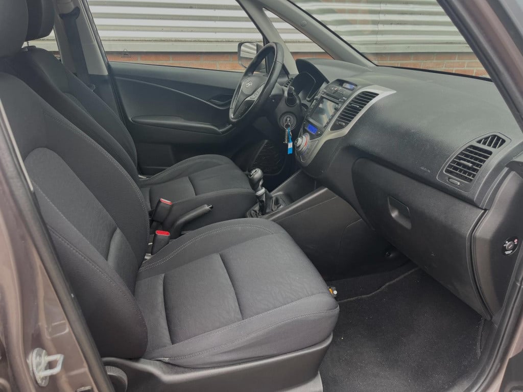Hyundai Ix20 1.4i i-vision | climate | cruise |