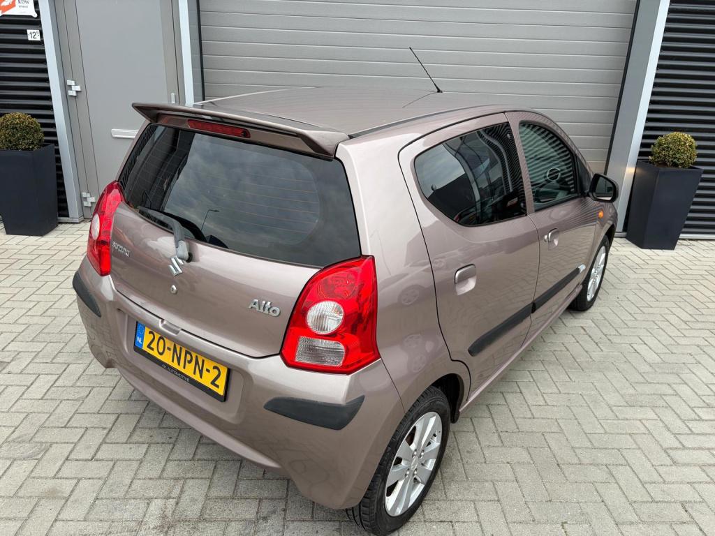 Suzuki Alto 1.0 exclusive
