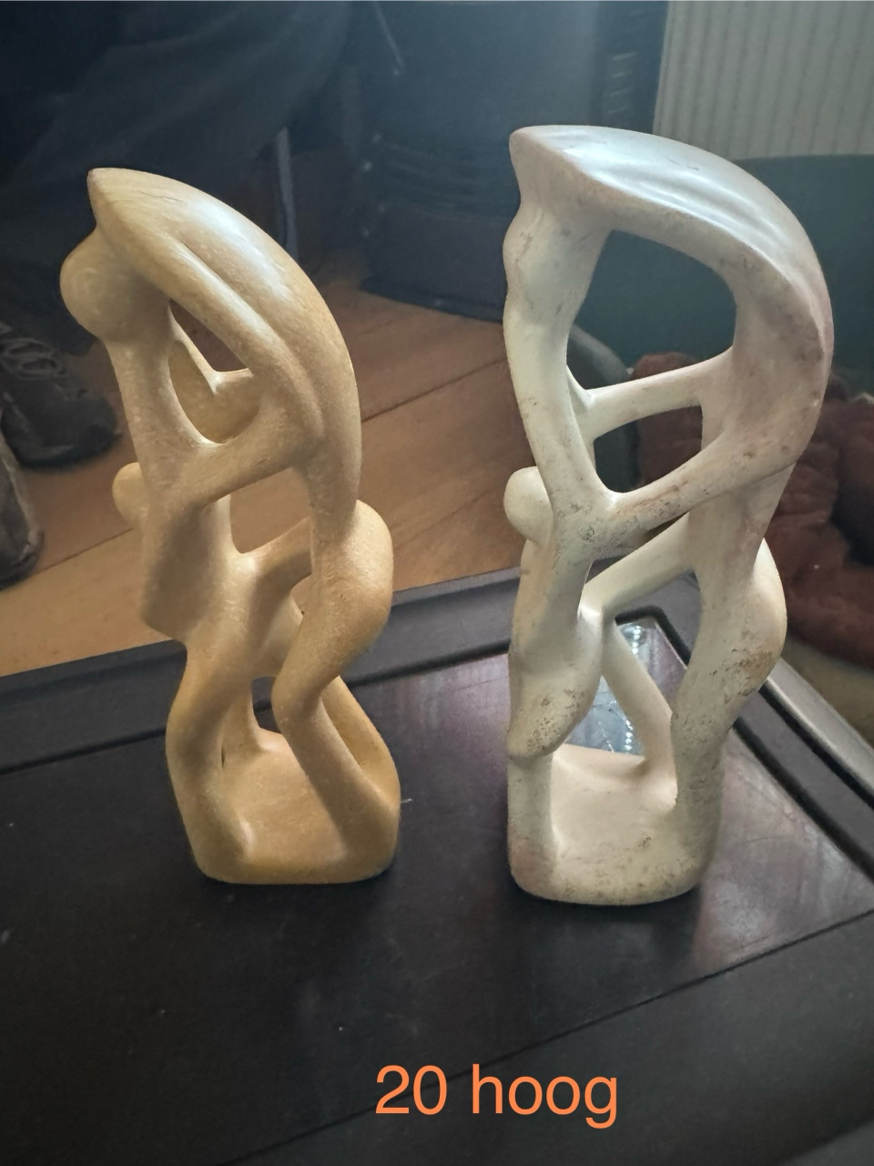 34 speksteen beeldjes uit kenya handmade
