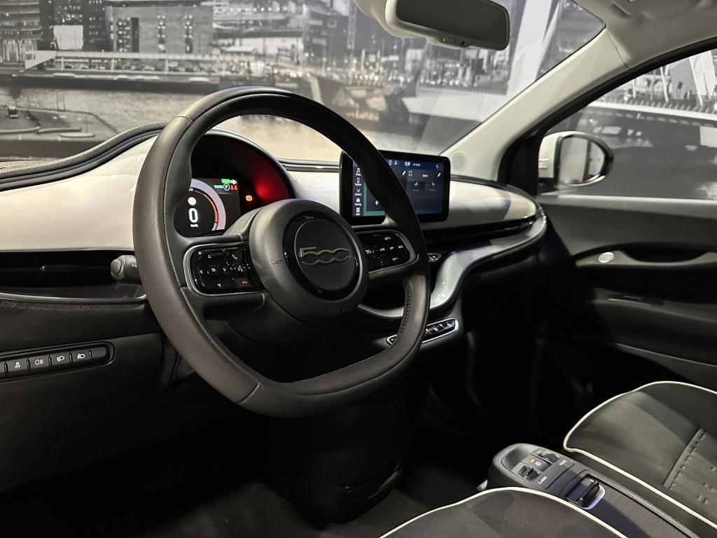 Fiat 500 icon 42 kwh *carplay*camera*