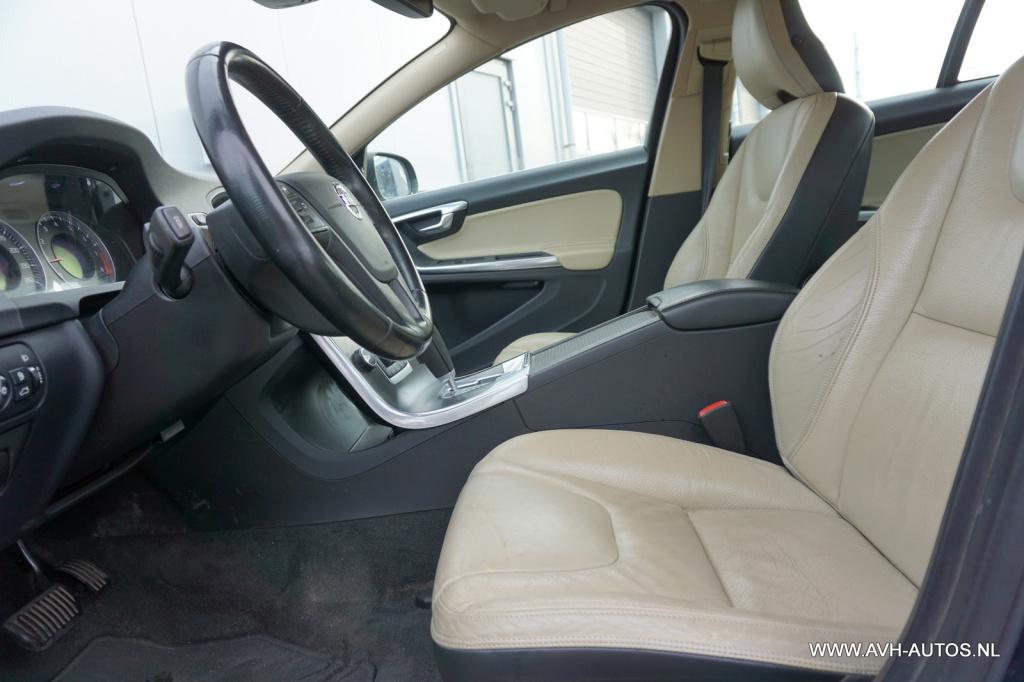 Volvo S60 2.0t intro edition