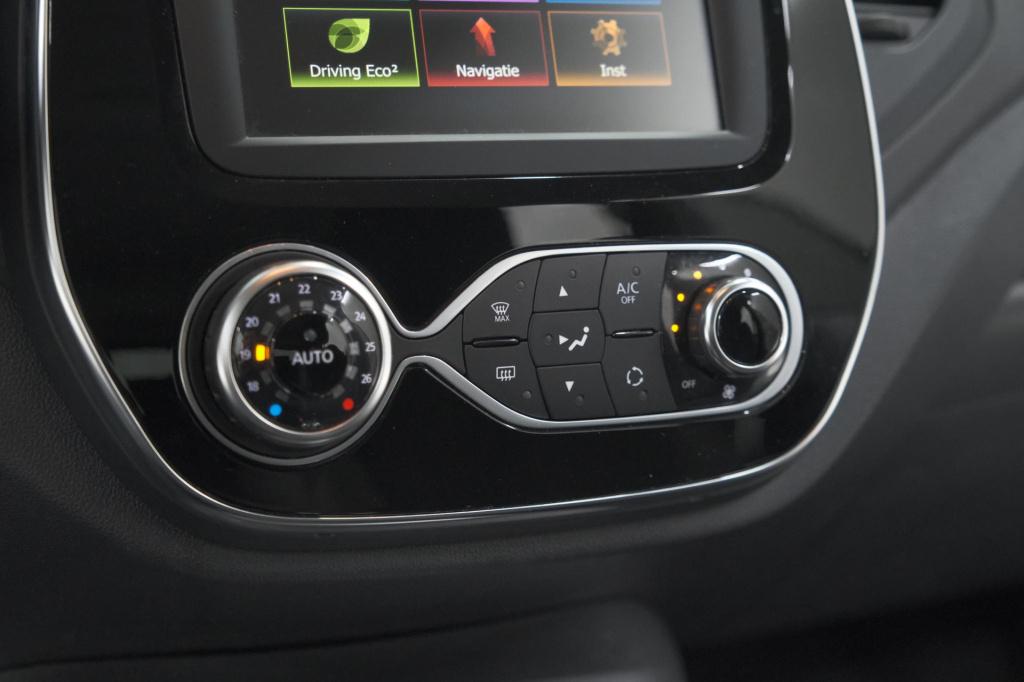 Renault Captur 0.9 tce limited | trekhaak | navigatie | pack comfort | park