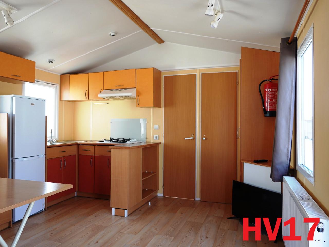 IRM chalets Super Titania met middenkamer dubbel glas 2 slk