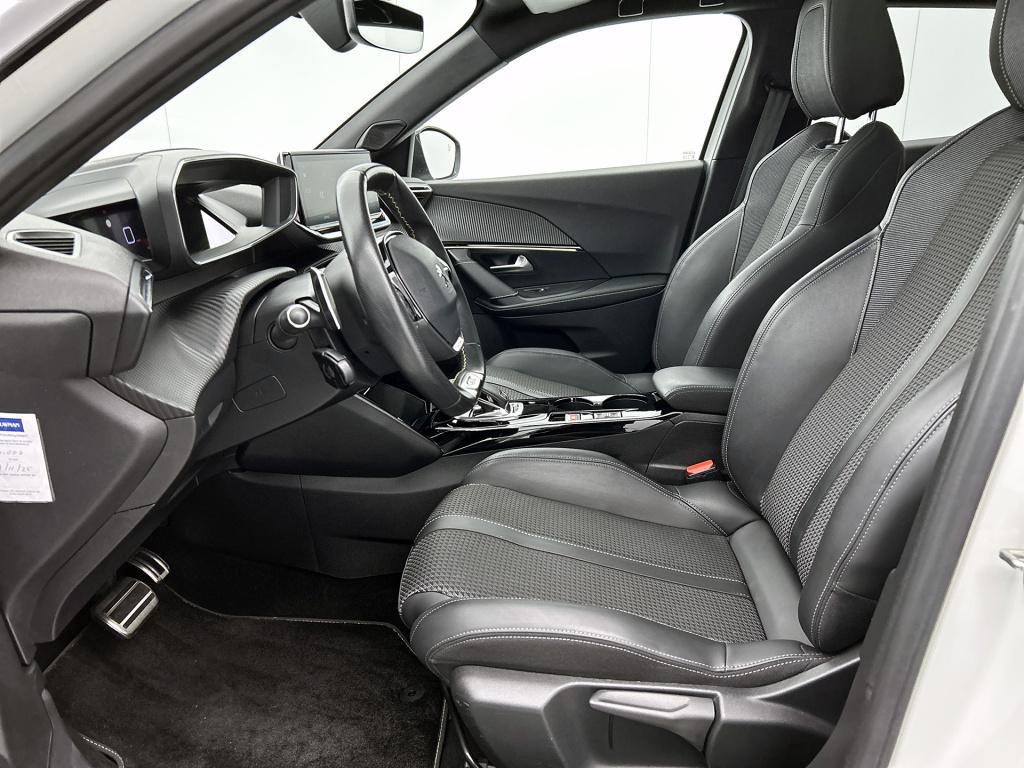 Peugeot 2008 130 pk automaat gt | rijklaar | panoramadak | achteruitrijcame