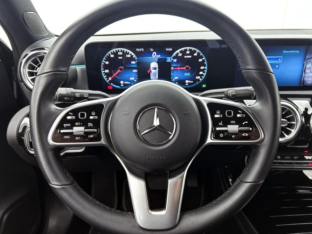 Mercedes-Benz A-Klasse 250 e plug-in hybride business solution luxury | led