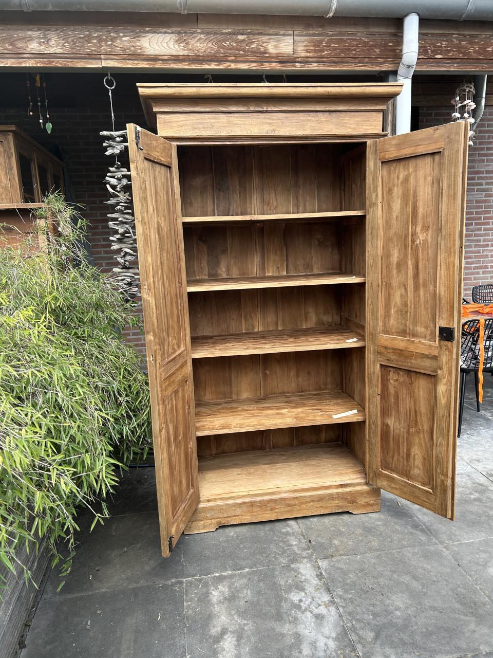 Teak houten kast