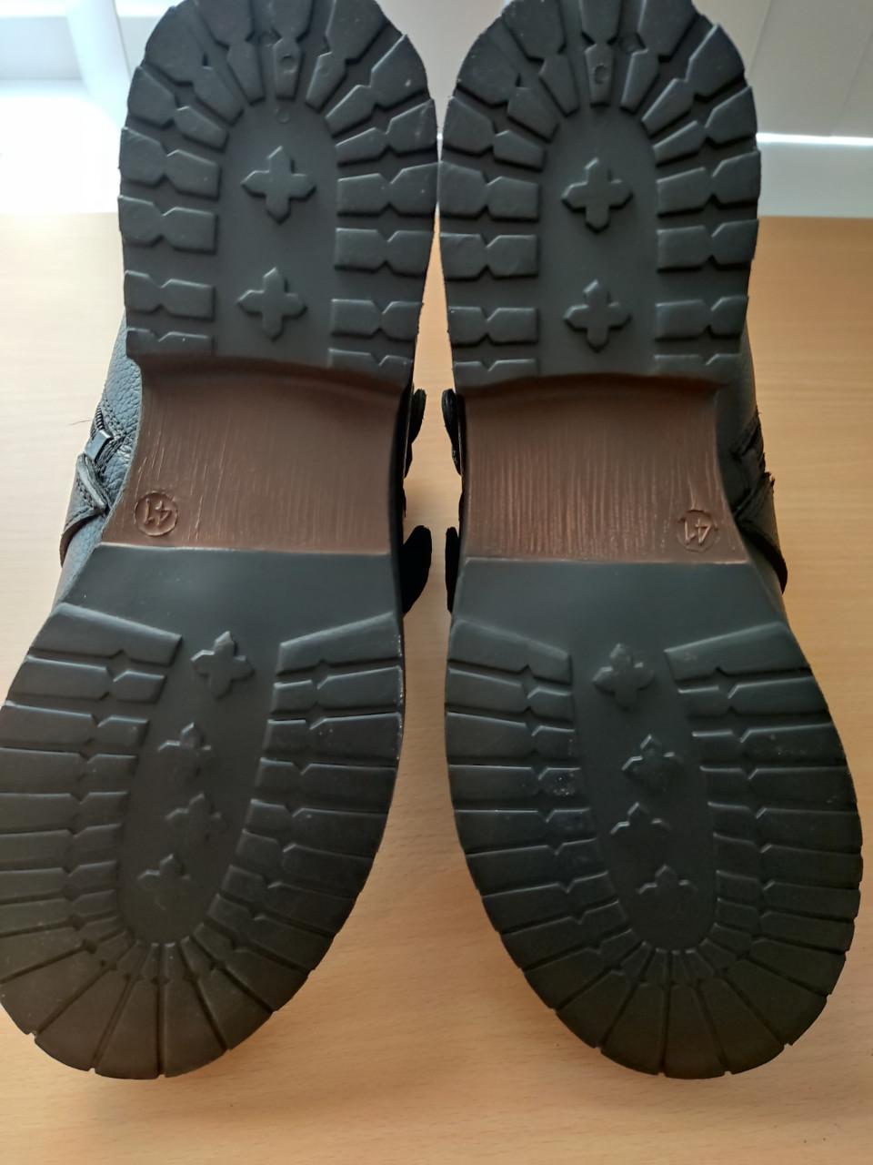 Nieuwe Lederen Dames Laarsjes - Mt. 41