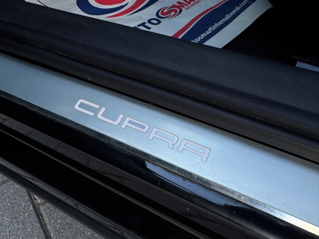 Cupra Formentor 1.5 tsi * camera * sfeerverlichting * acc * 18 inch