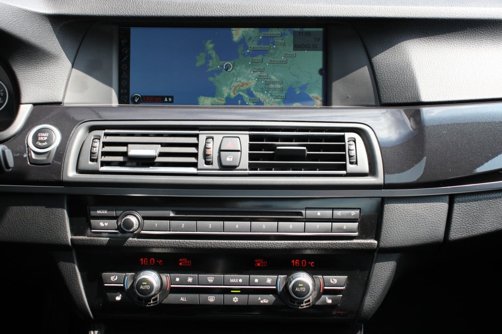 BMW 5 Serie touring 523i high executive | leder | memory | pano | dealer on