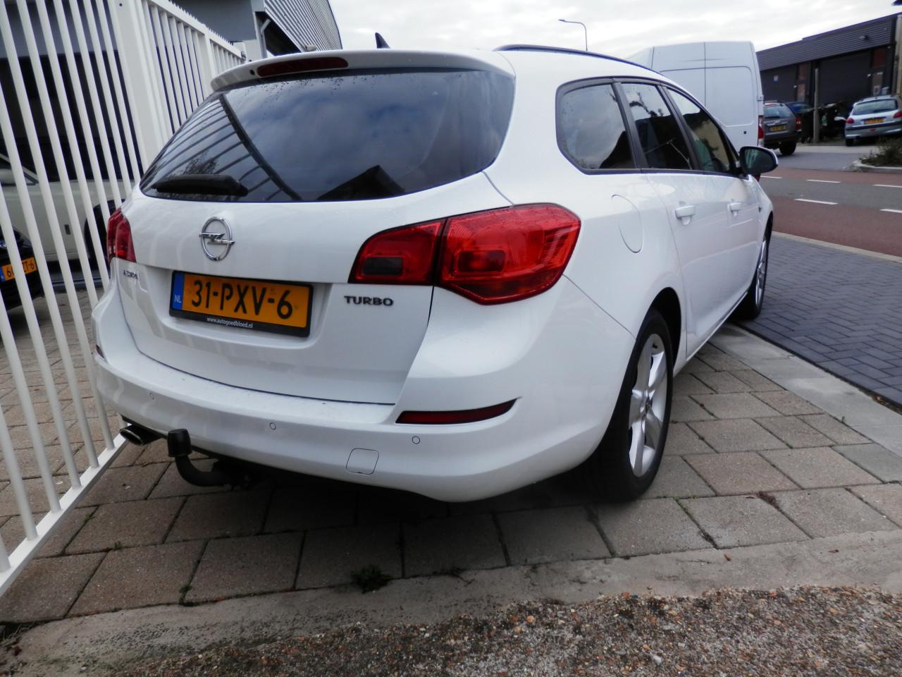 Auto Garant Biedt Aan: Opel Astra 1.4 SPORTS TOURER