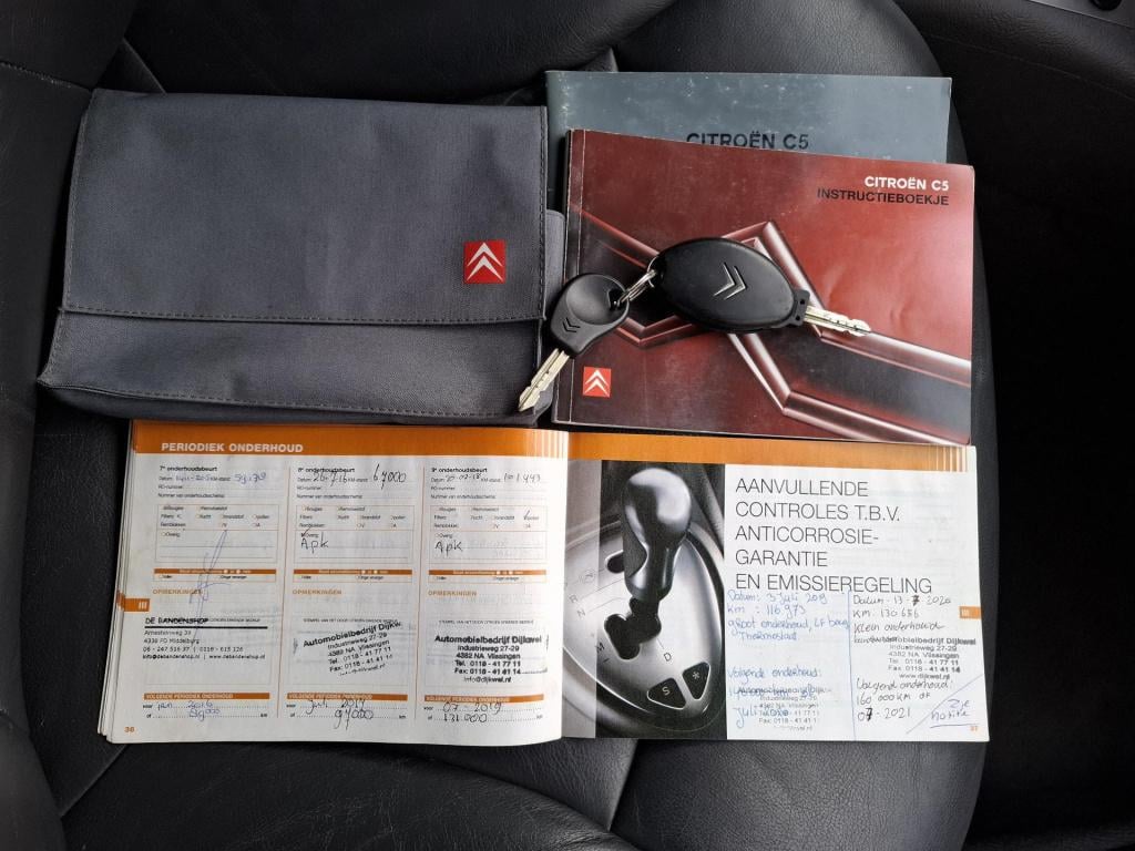Citroen C5 2.0i 16v exclusive automaat leder/lmv/trekhaak