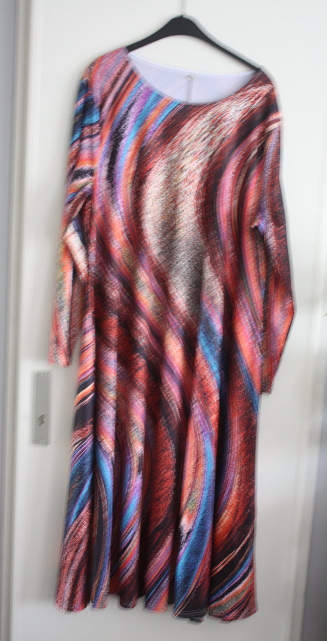 Kleurrijke lange jurk maat 4xl