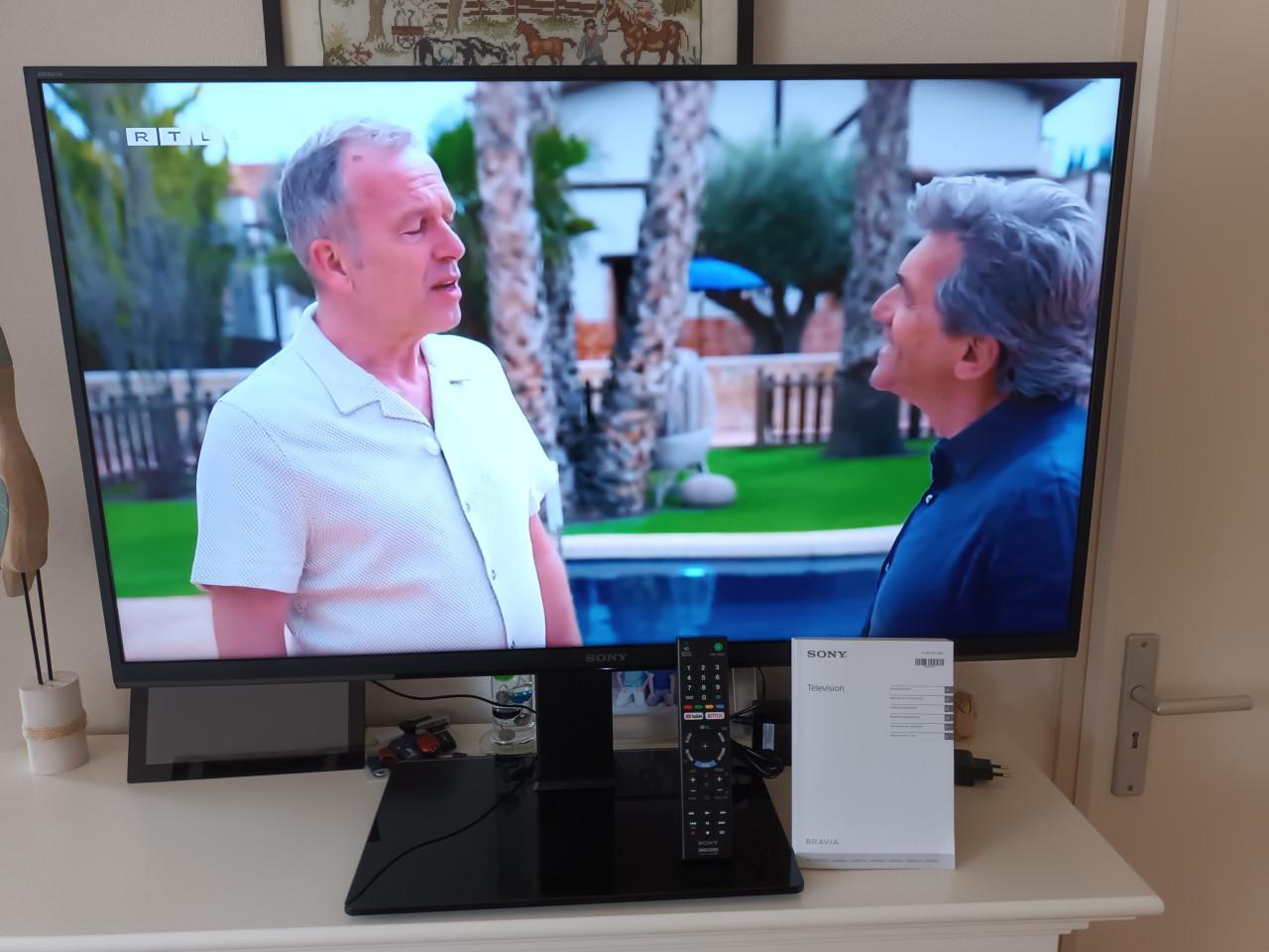 Sony 40 inch, ( 102 cm ) LCD Smart TV, type KDL-40WE660, nog als nieuw