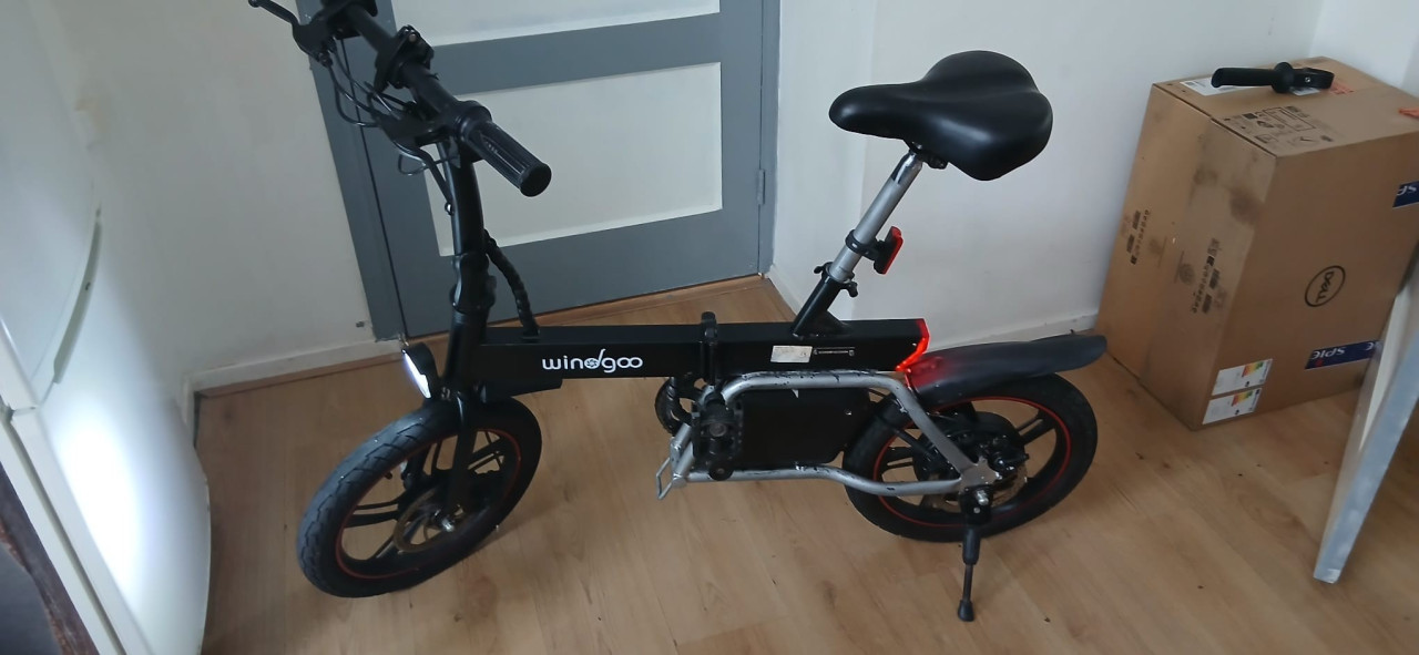 Ebike windgoo incl lader en app met gpsts, route planner,  stand enzv