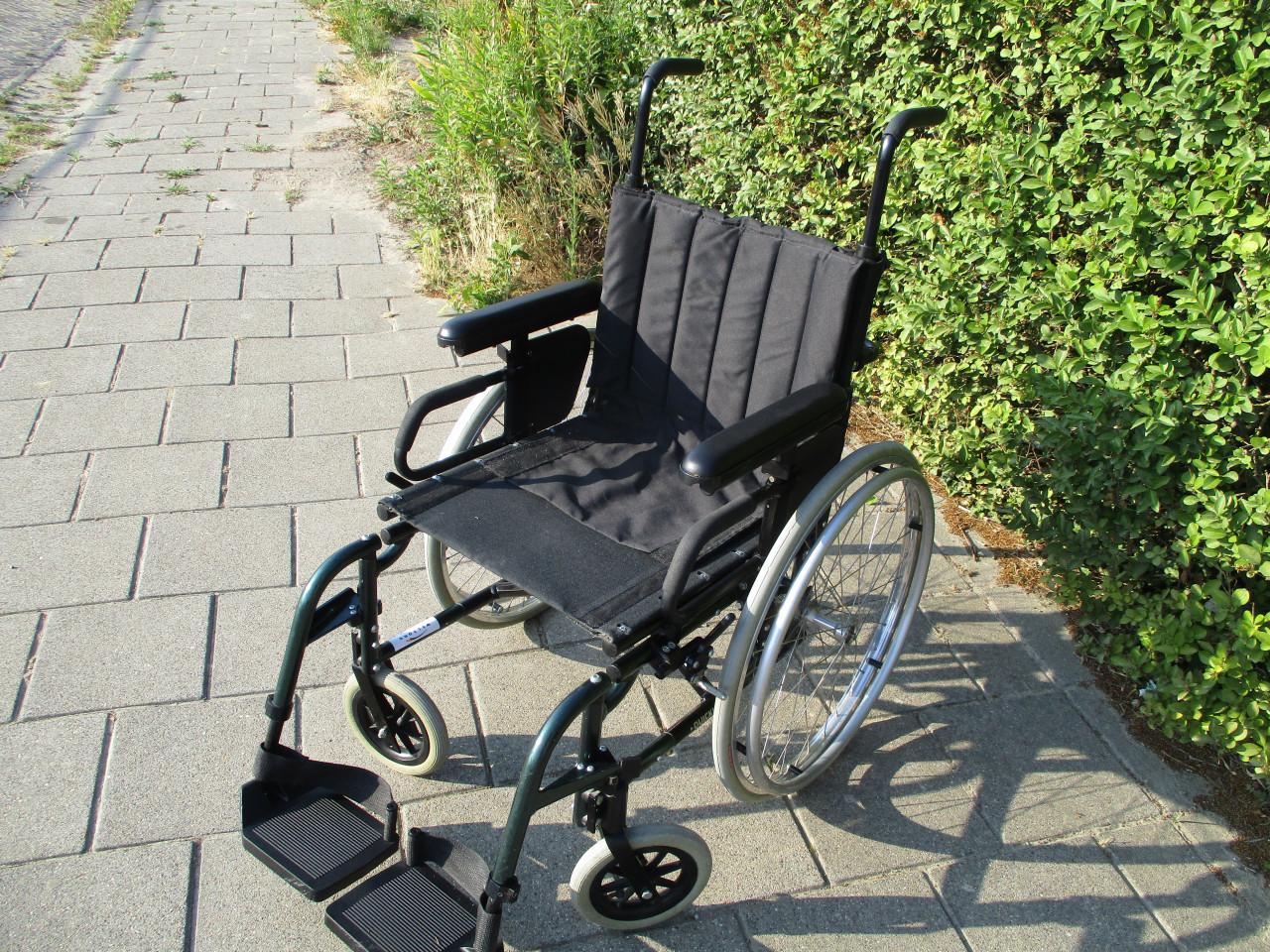 Te koop Quikcy rolstoel met veel mogelijkheden