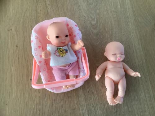 Baby Popjes met reiswiegje