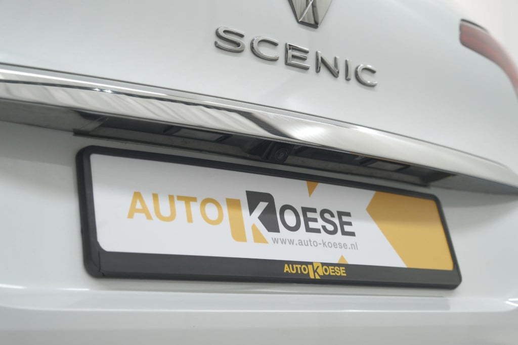 Renault Scenic tce 140 bose | trekhaak | camera | dodehoekdetectie | naviga