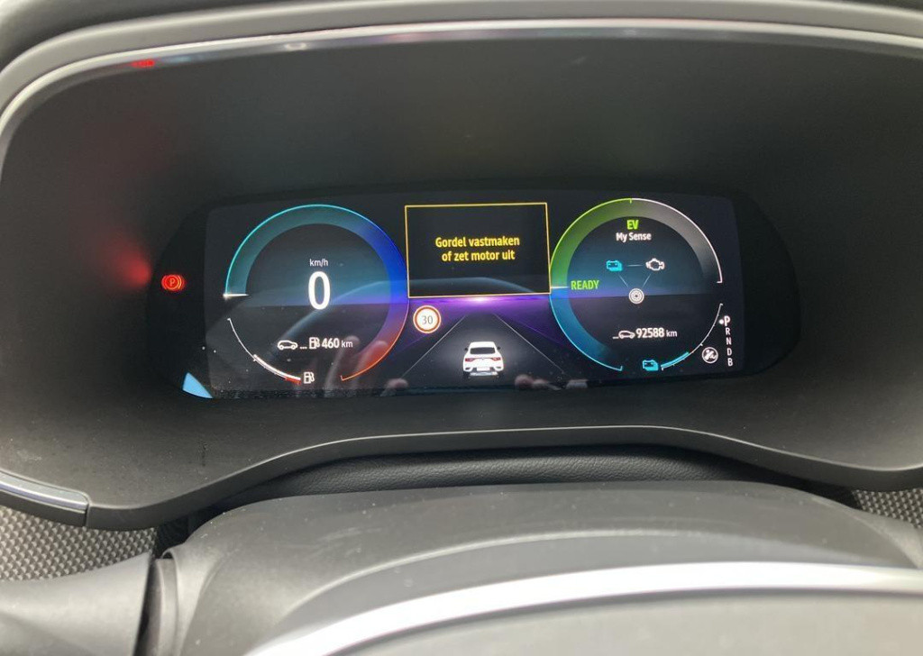 Renault Arkana 1.6 e-tech hybrid 145 techno - trekhaak / all season banden