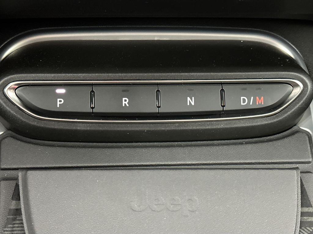 Jeep Avenger 1.2 e-hybrid summit | camera | apple carplay & android auto |