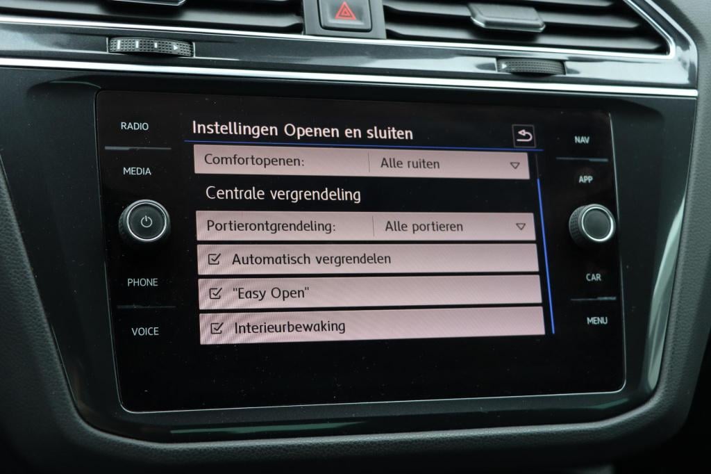 Volkswagen Tiguan 1.4 tsi comfortline business r