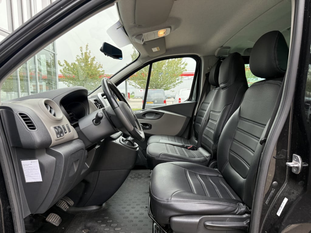 Renault Trafic passenger 1.6 dci grand expression | 9 pers. | navi | trekha